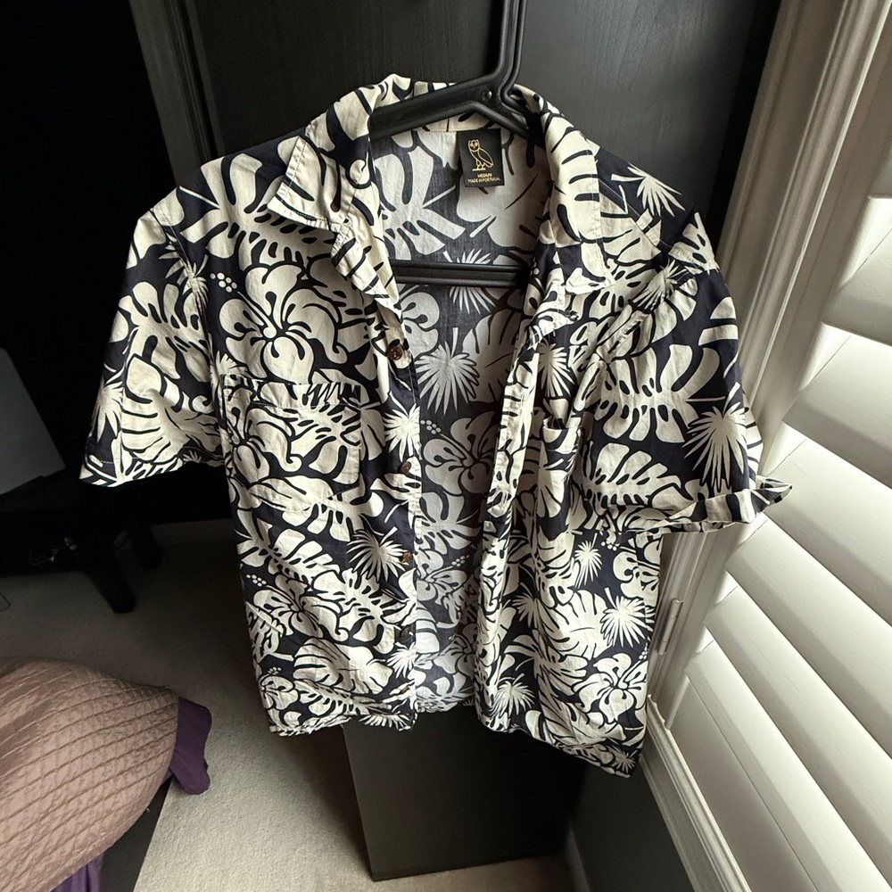 OVO Hawaiian Button Up Tee Size M